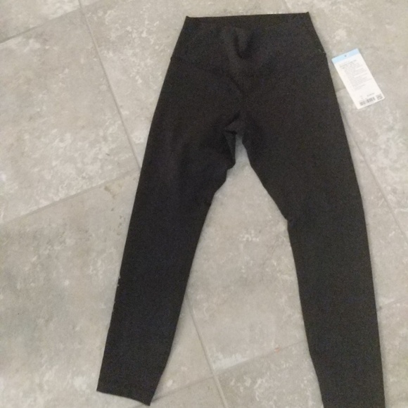 Lululemon size 8 wunder under austin tx - Picture 3 of 3